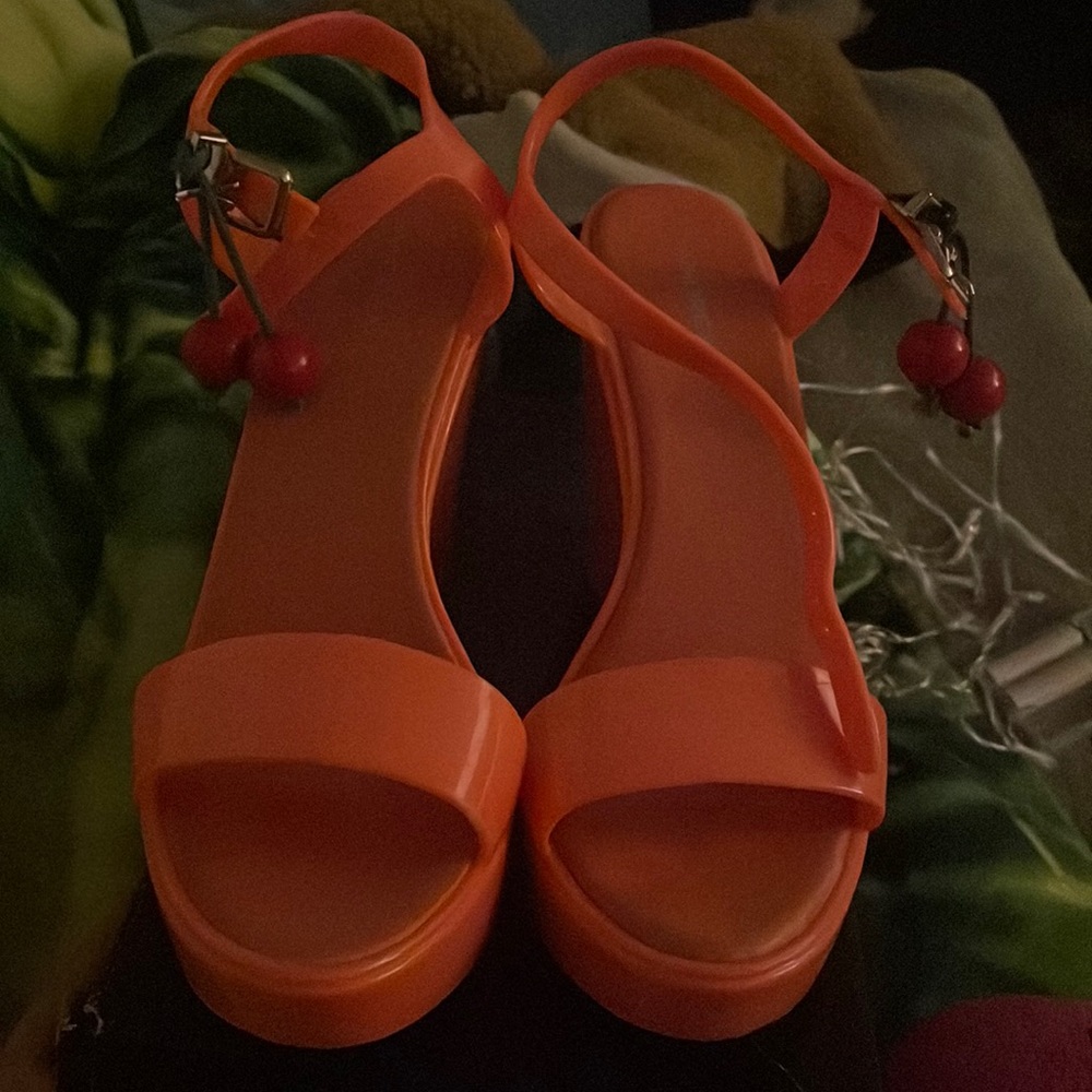 They are pink with cherry